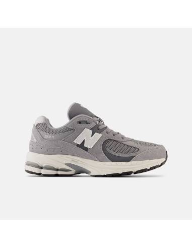 Zapatilla junior moda NEW BALANCE 2002R GRIS