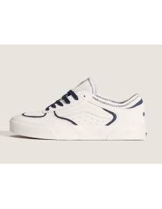 Zapatilla unisex moda VANS...