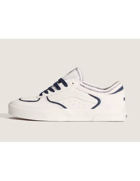 Zapatilla unisex moda VANS ROWLEY BLANCA Y MARINO