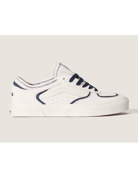 Zapatilla unisex moda VANS ROWLEY BLANCA Y MARINO